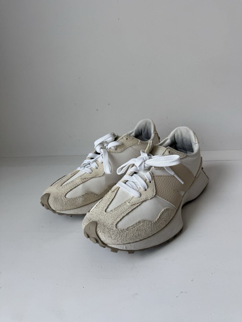New Balance Women's 327 Sneakers Women’s 8.5 Cream Leather